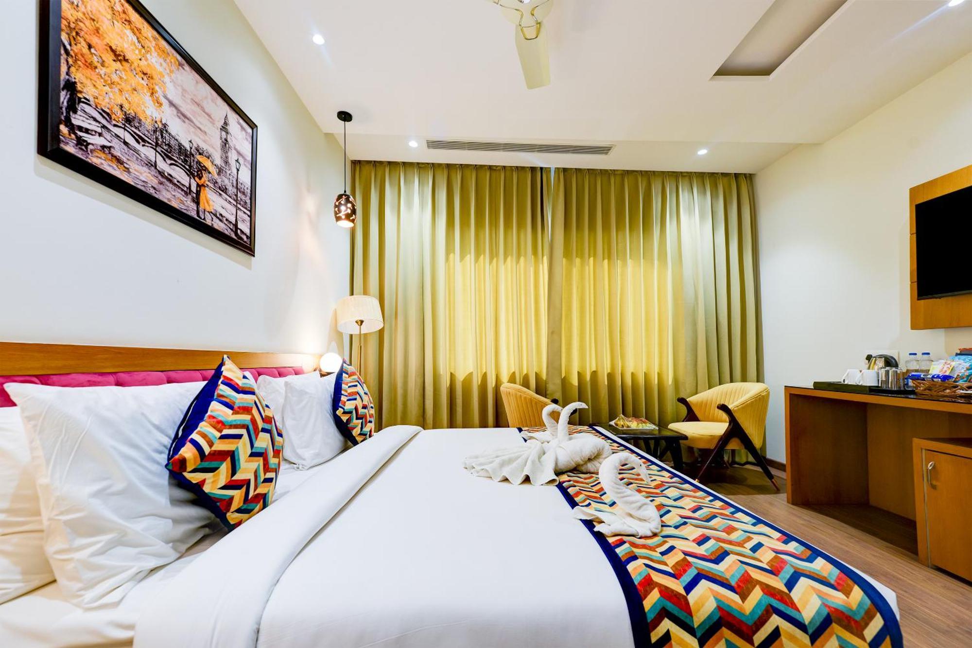 Classio Royale By Io Hotels Near Golden Temple Amritsar Exterior foto